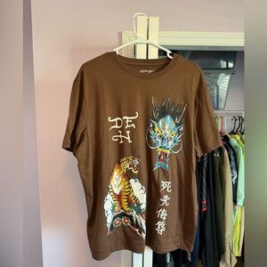Ed Hardy Men’s Tiger & Dragon Brown Crew Neck Short Sleeve Tshirt. LG. NWT